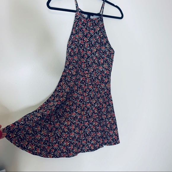 Forever 21 floral skater dress - Picture 3 of 5
